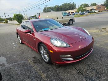  Salvage Porsche Panamera