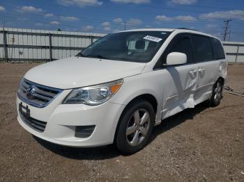  Salvage Volkswagen Routan