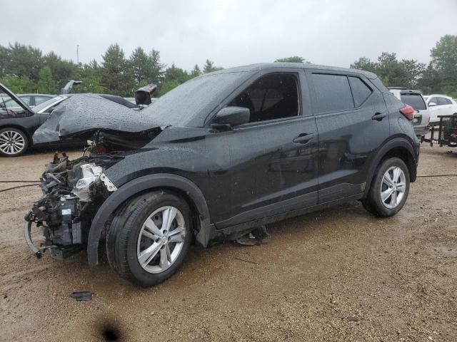  Salvage Nissan Kicks