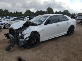  Salvage Chrysler 300