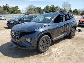  Salvage Hyundai TUCSON
