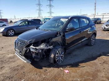  Salvage Nissan Kicks
