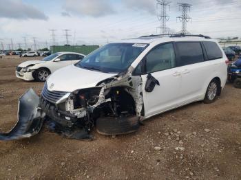  Salvage Toyota Sienna