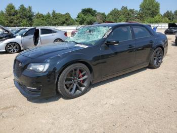  Salvage Chrysler 300