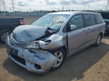  Salvage Toyota Sienna
