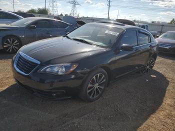  Salvage Chrysler 200