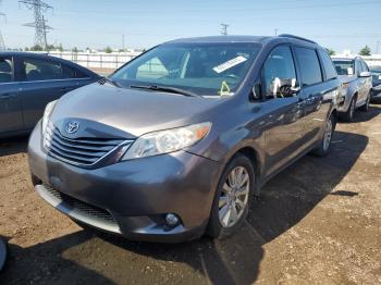  Salvage Toyota Sienna