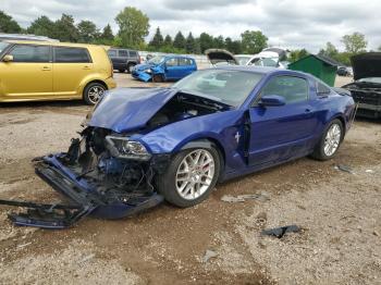  Salvage Ford Mustang