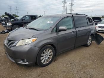  Salvage Toyota Sienna