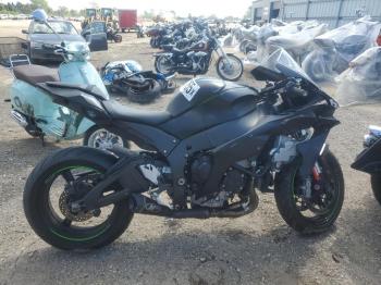  Salvage Kawasaki Zx1002 M
