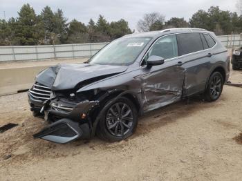  Salvage Volkswagen Tiguan