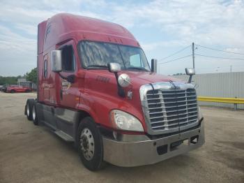  Salvage Freightliner Cascadia 1