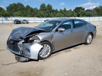  Salvage Lexus Es