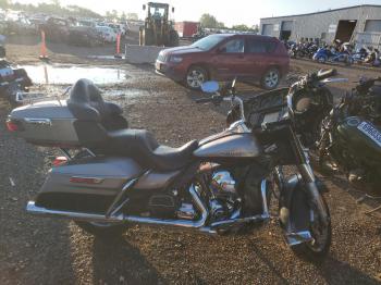  Salvage Harley-Davidson Fl