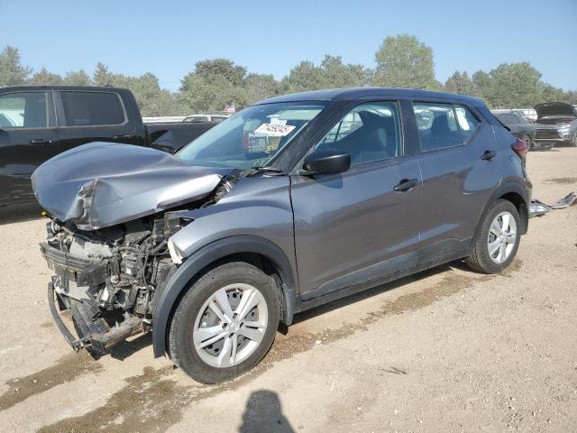  Salvage Nissan Kicks