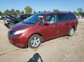  Salvage Toyota Sienna
