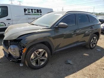  Salvage Hyundai TUCSON