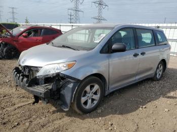  Salvage Toyota Sienna
