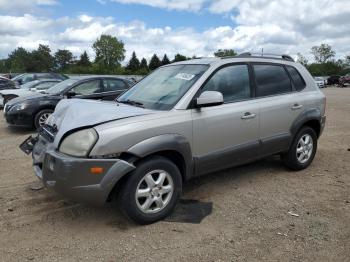  Salvage Hyundai TUCSON