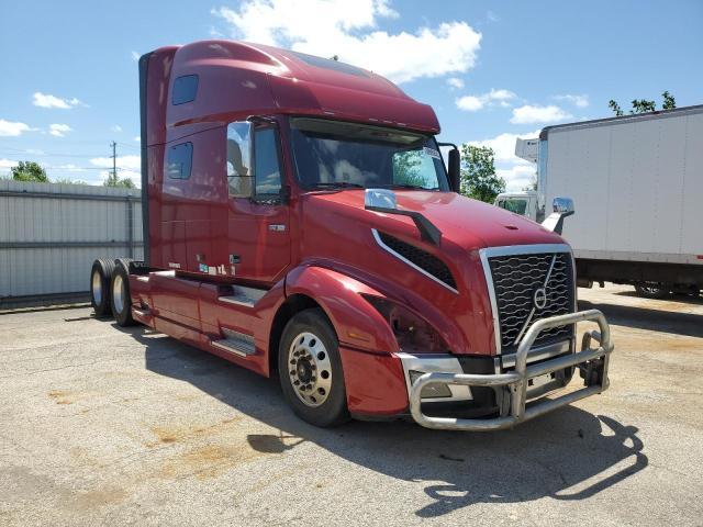  Salvage Volvo Vn