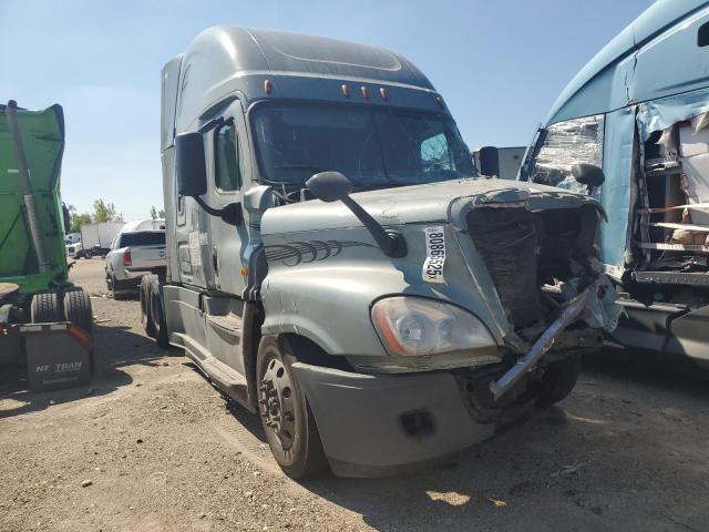  Salvage Freightliner Cascadia