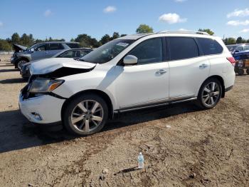  Salvage Nissan Pathfinder