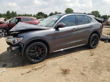  Salvage Alfa Romeo Stelvio