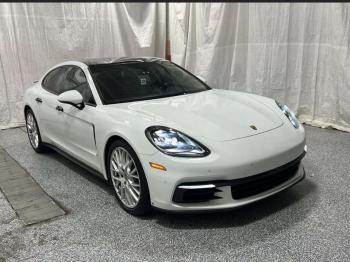  Salvage Porsche Panamera