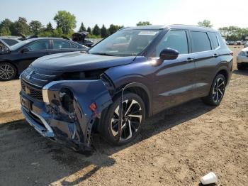  Salvage Mitsubishi Outlander