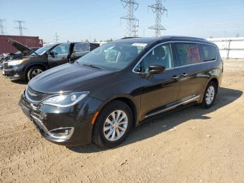  Salvage Chrysler Pacifica