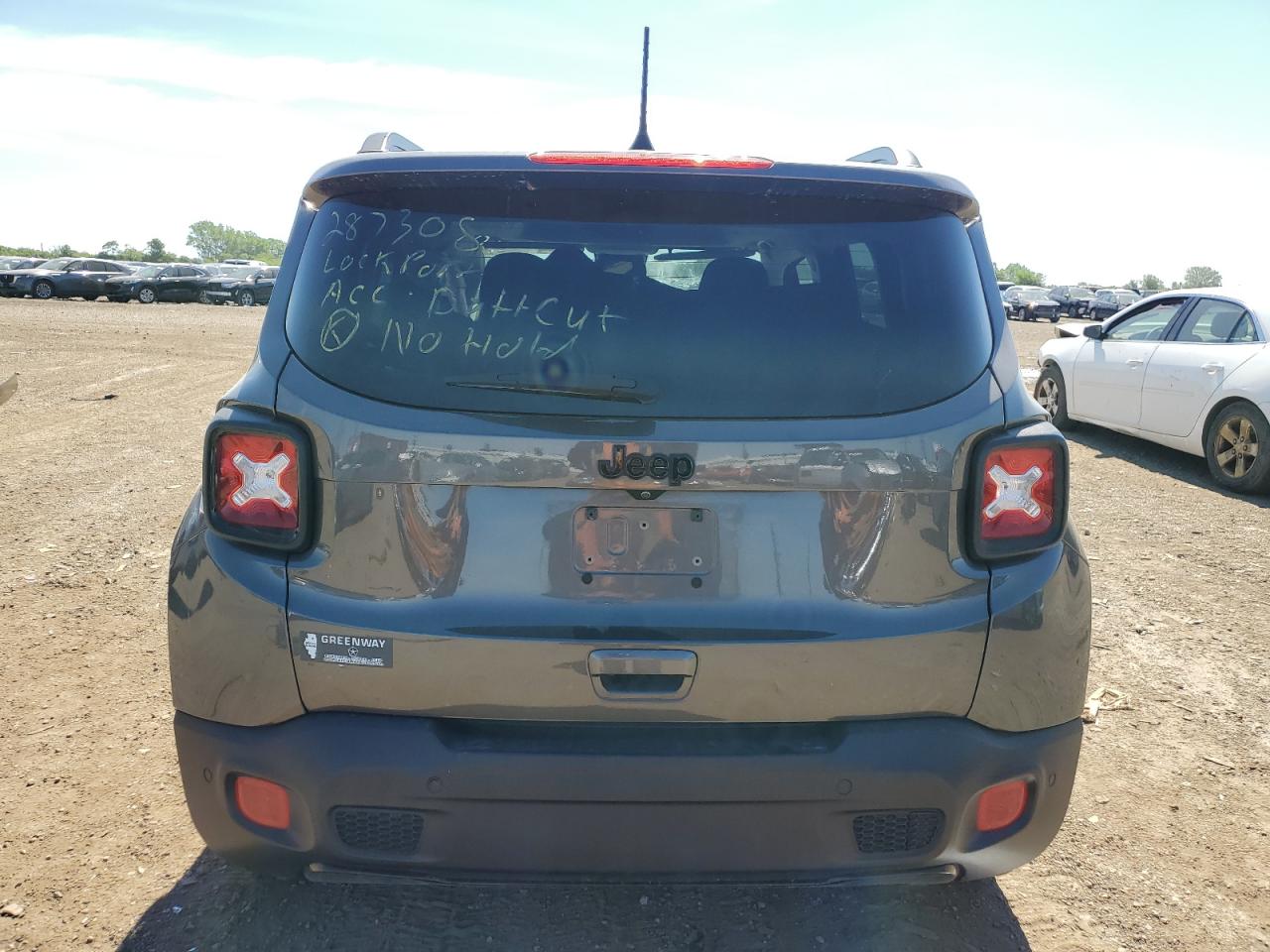 Jeep Renegade Latitude Image 8