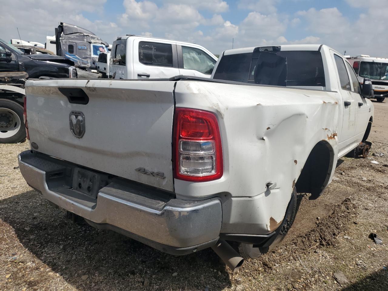 Ram 3500 Tradesman Image 4