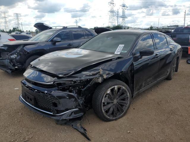  Salvage Toyota Crown Xle