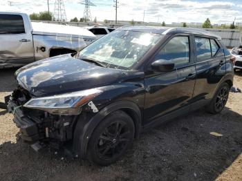  Salvage Nissan Kicks