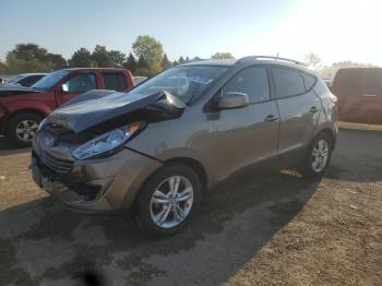  Salvage Hyundai TUCSON