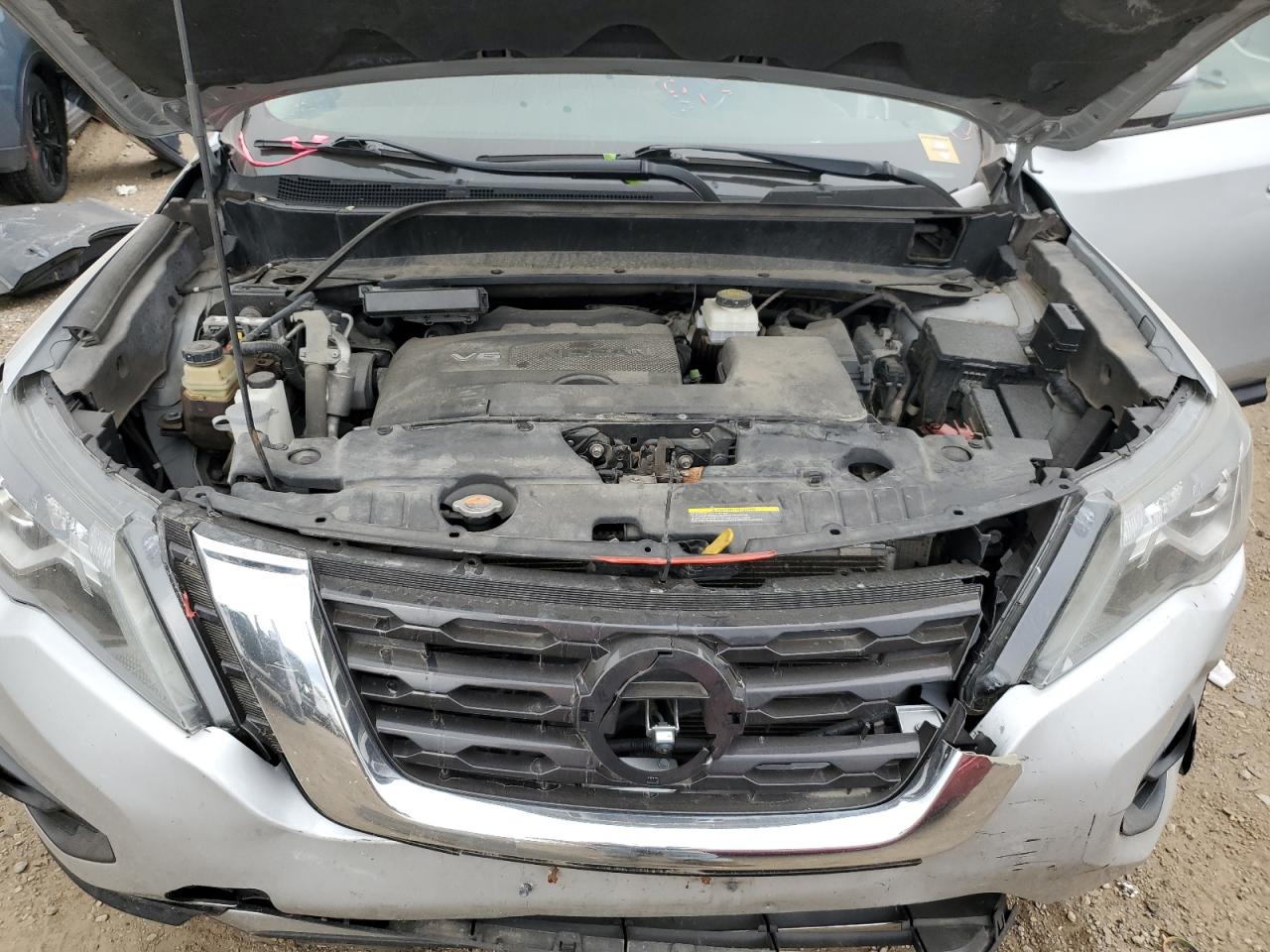 Nissan Pathfinder S Image 13