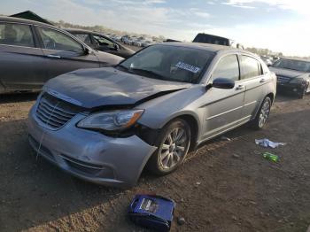  Salvage Chrysler 200