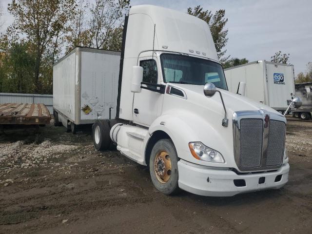  Salvage Kenworth T680