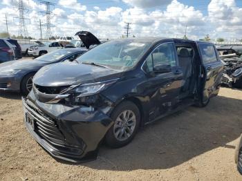  Salvage Toyota Sienna