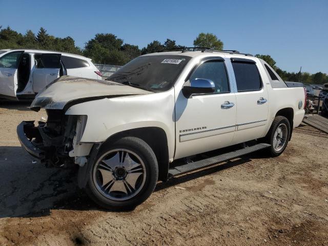  Salvage Chevrolet Avalanche