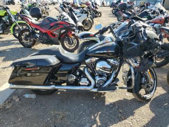  Salvage Harley-Davidson Fl