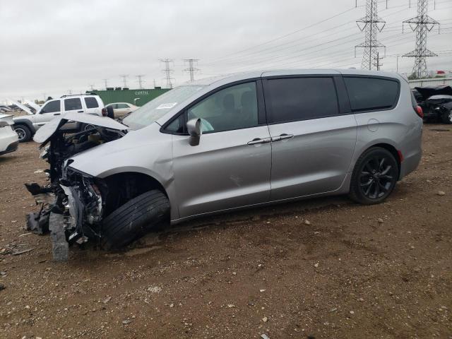  Salvage Chrysler Pacifica