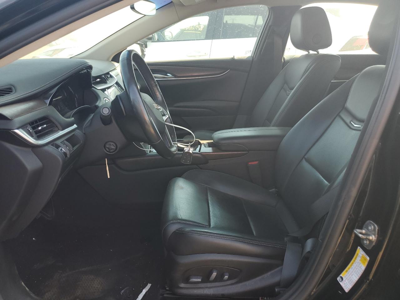 Cadillac XTS Luxury Image 9