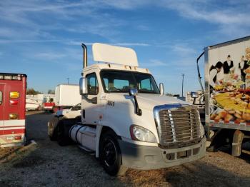  Salvage Freightliner Cascadia