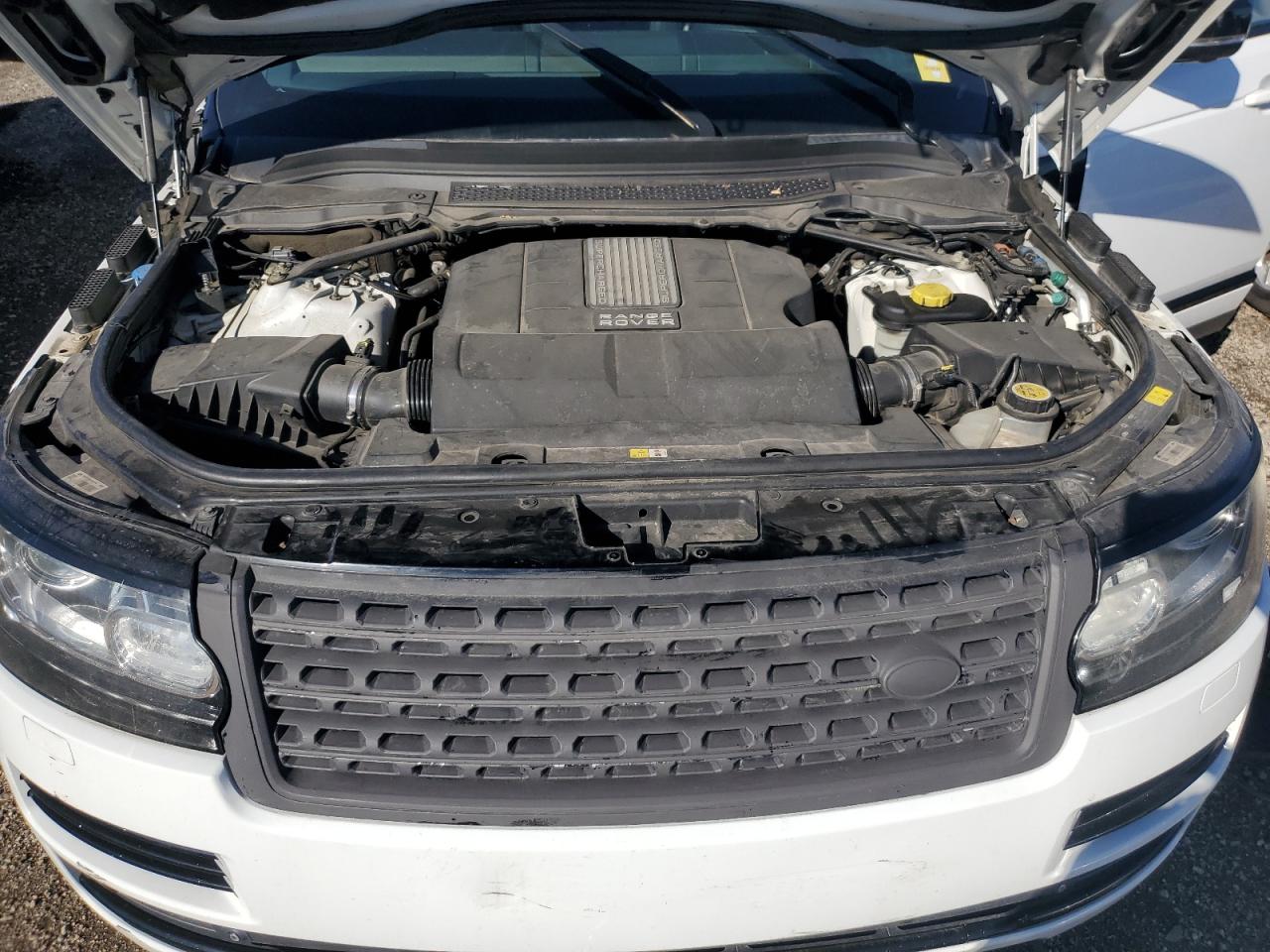Land Rover Range Rover Supercharged Image 7