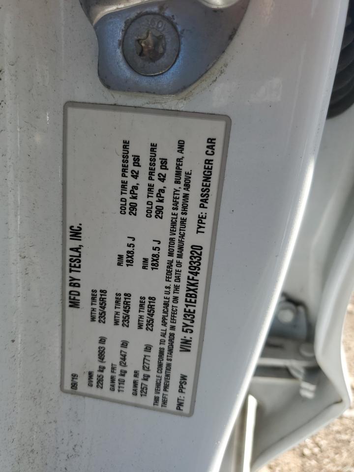 Tesla Model 3 Image 11