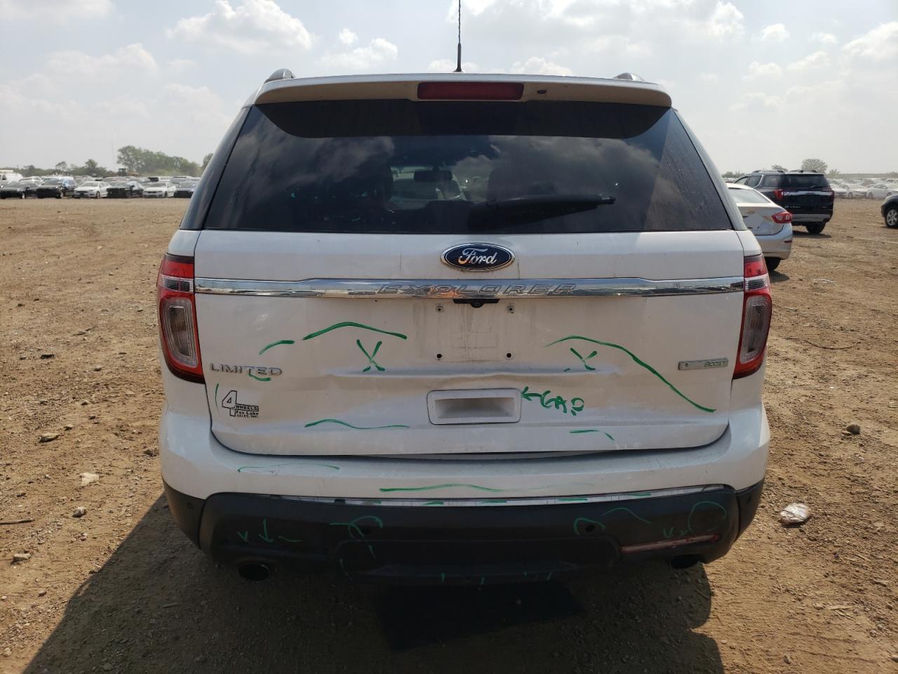 Ford Explorer Limited Image 5