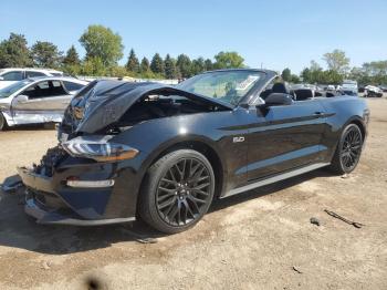  Salvage Ford Mustang