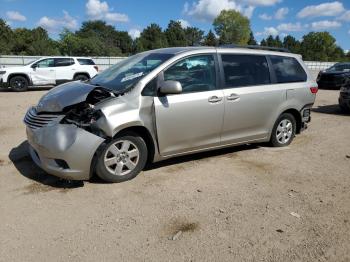  Salvage Toyota Sienna