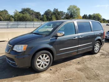  Salvage Chrysler Minivan